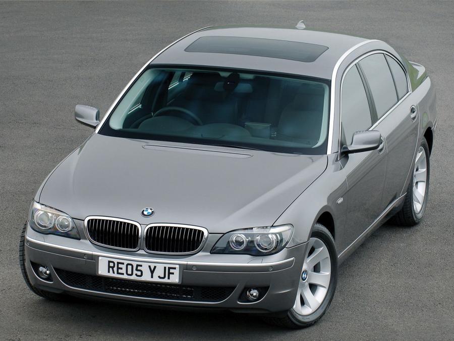  BMW 750Li 2005 года  (UK) (фото 6 из 8)